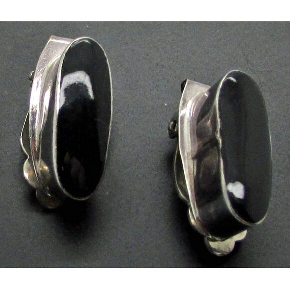 Taxco  Black Onyx Clip On Earrings Sterling Silver Oval  Mexico 925 - Picture 1 of 4